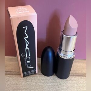 MAC XIMINAL sleek satin  Lipstick in creme d nude.  NIB